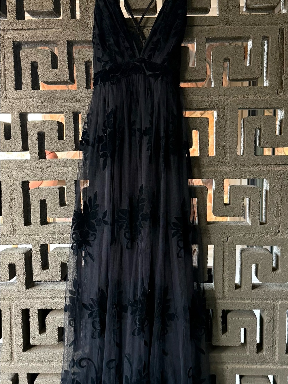 Windsor Morgan Black Flocked Velvet Floral A-Line S/M - Picture 2 of 5